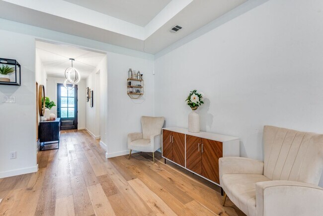 Foto del edificio - 2830 S Marsalis Ave