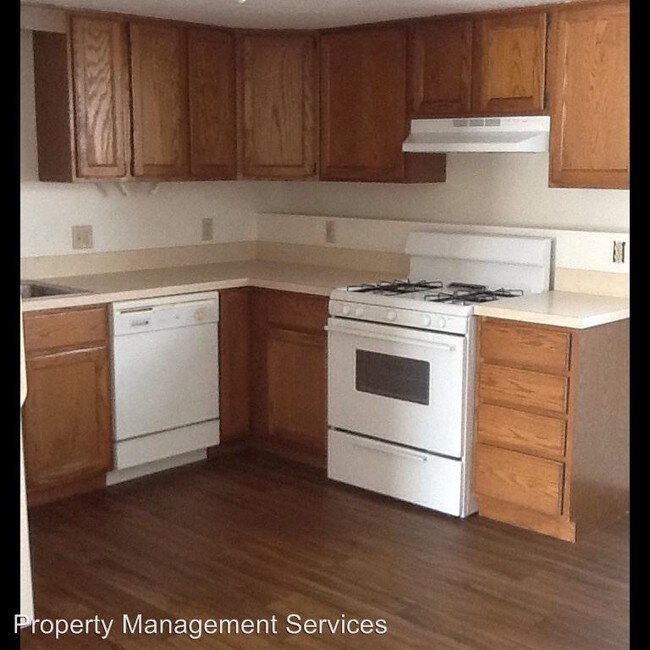 Building Photo - 116 Fawn Dr