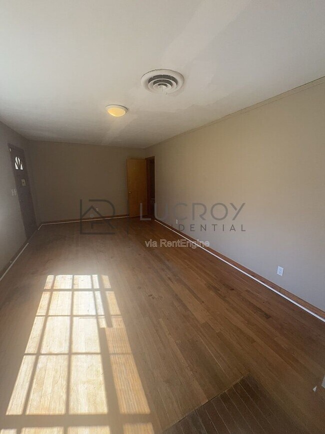 Foto del edificio - 316 Woody Dr