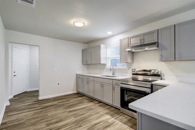 Building Photo - 3918 Cosby St