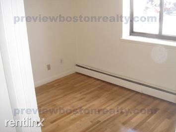Foto principal - 122 Dustin St