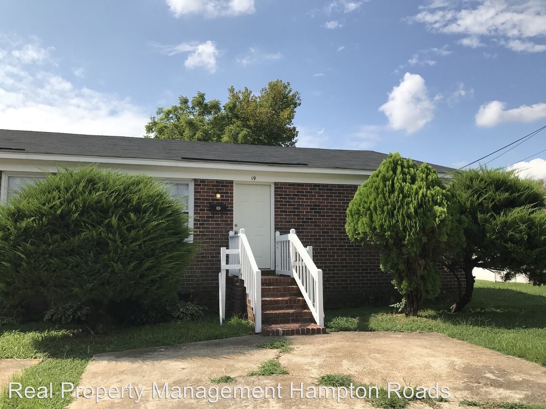 Primary Photo - 3 br, 1 bath House - 19 Carver Circle