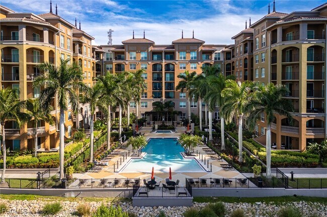 Foto del edificio - 2825 Palm Beach Blvd