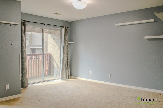 Foto del edificio - 5300 E Cherry Creek S Dr