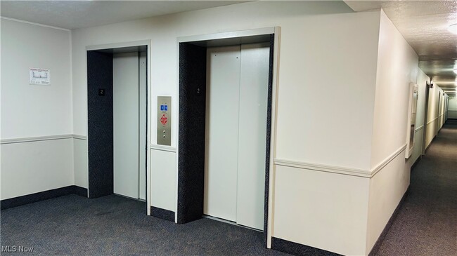 Foto del edificio - 25735 Lorain Rd
