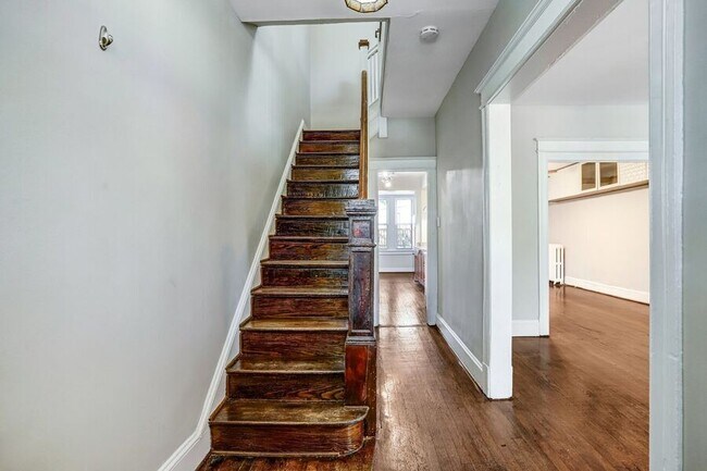 Foto del edificio - 821 Kentucky Ave SE