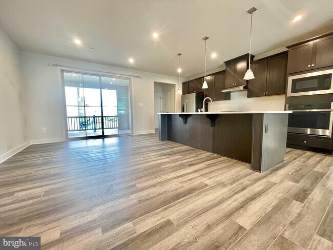 Foto del edificio - 3464 Sunset Ridge Dr