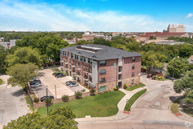 2 Bedroom Apartment In Denton Tx