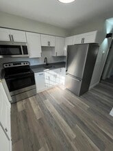 Building Photo - 2706 Center St