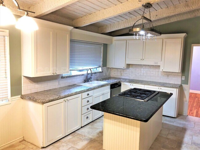 Foto del edificio - 3750 Whitman Cir