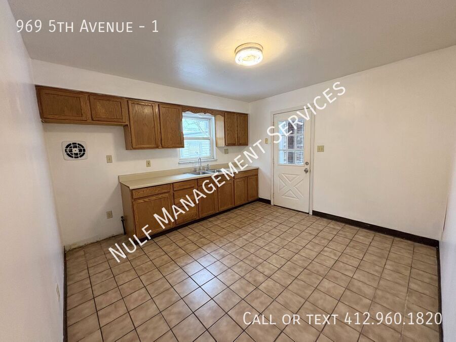 Foto principal - 2 Bed, 1 Bath Apartment in East McKeesport