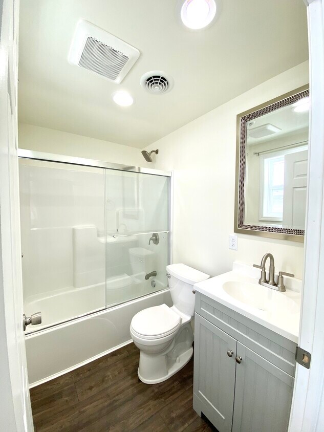 Primary Photo - 738 Bloom Rd