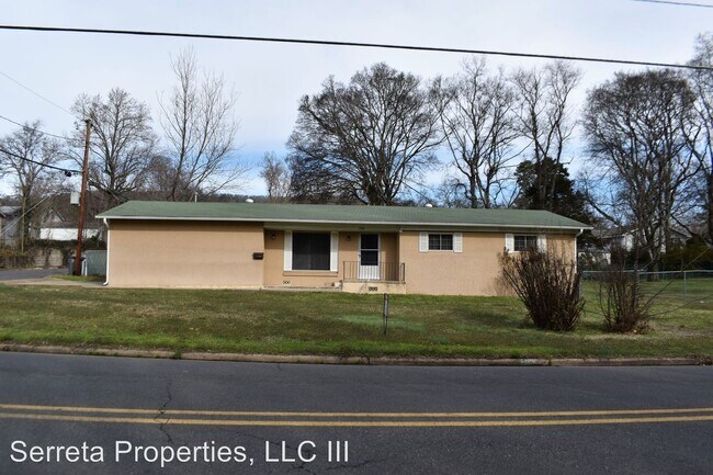 Building Photo - 3 br, 2 bath House - 1706 W. Saint Louis St.