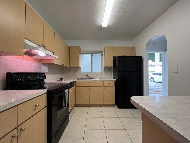 Foto del edificio - 980 NE 170th St