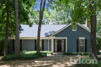 Building Photo - 2254 Clonmel Pl