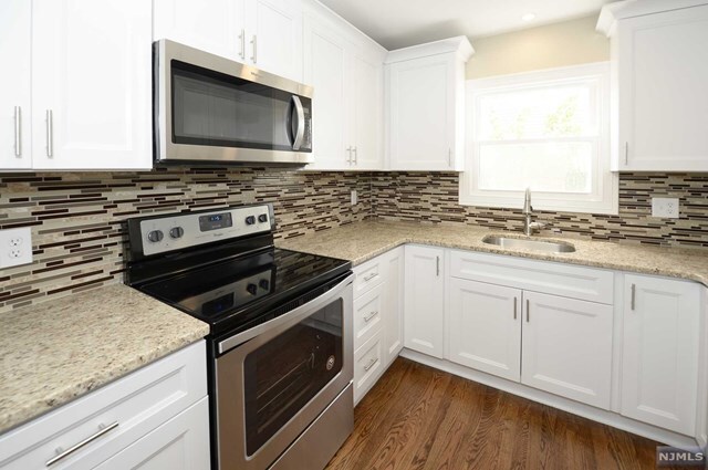 Foto principal - 105 Parkway