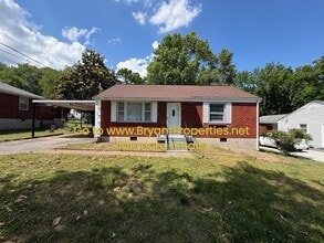 Building Photo - 2914 Lakeland Dr