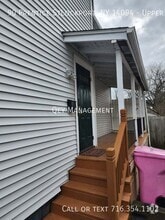 Building Photo - 90 Prentice St