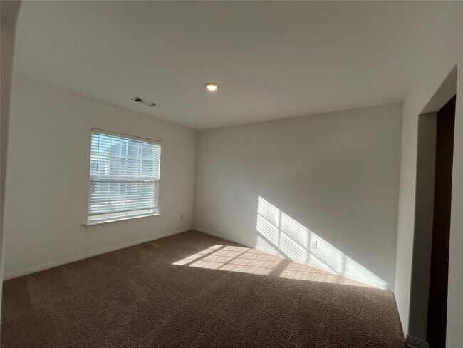 Foto del edificio - 14125 Prospector Wy