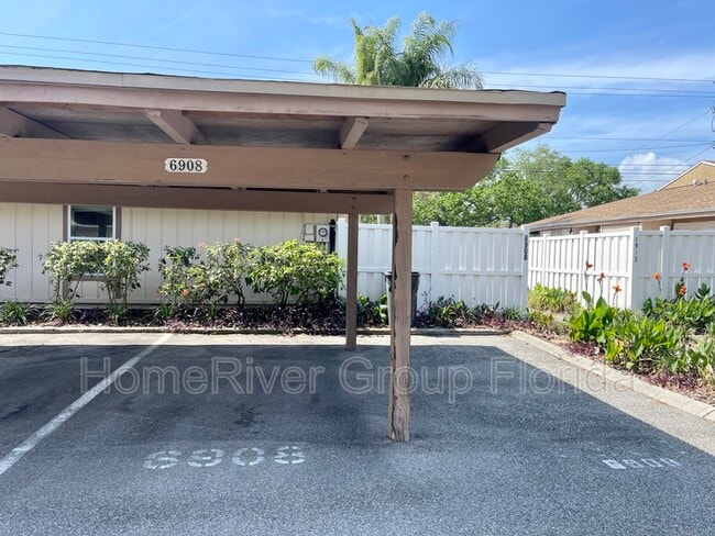 Building Photo - 6908 El Centro Ct