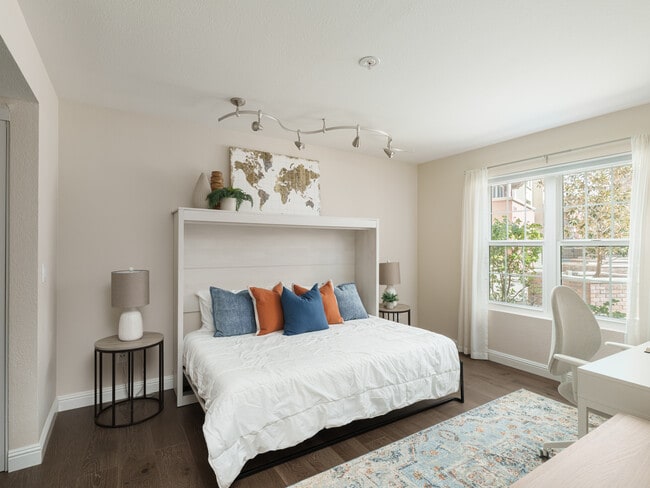 Building Photo - 1250 Cleveland