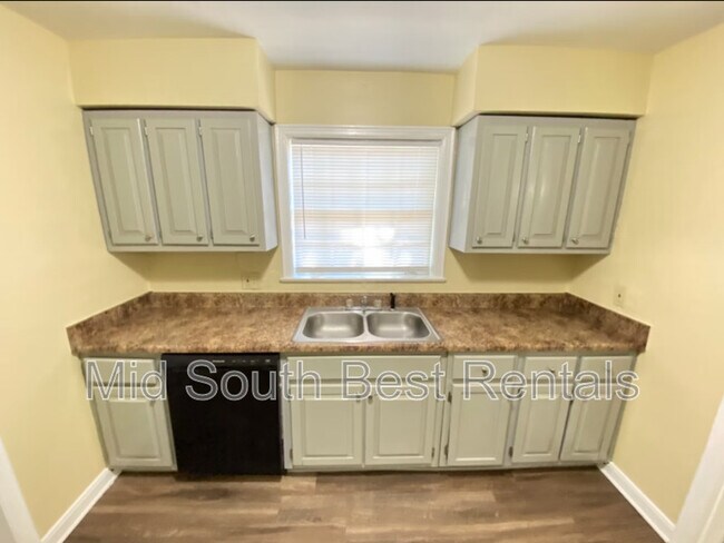 Foto del edificio - 3193 Harris Ave