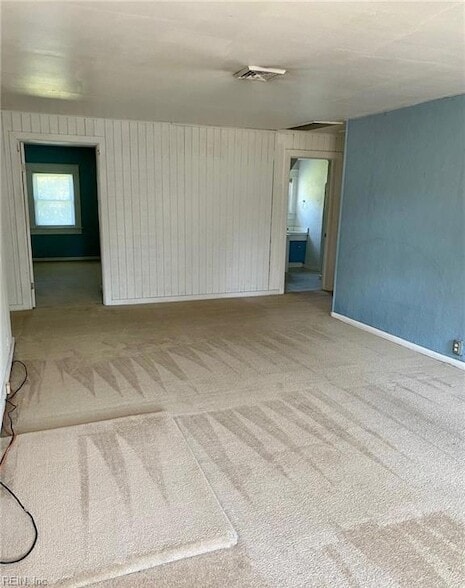 Building Photo - 614 Dune St