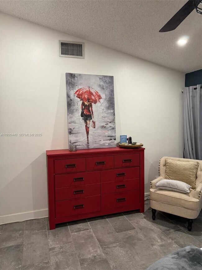 Foto del edificio - 15120 SW 141st Pl