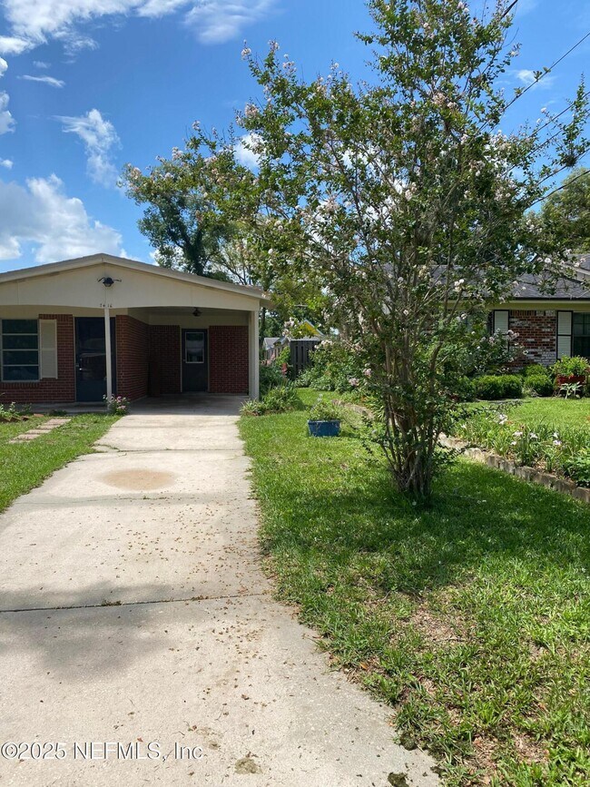 Building Photo - 7416 Leroy Dr