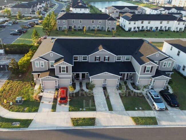 Foto del edificio - 9798 Fiddleback Ln