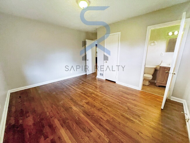 Building Photo - 3017 Belvedere Ln