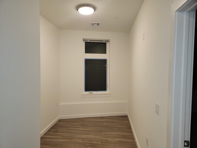 Building Photo - 61 Virginia Ave