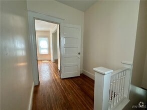 Building Photo - 127 Hayden St