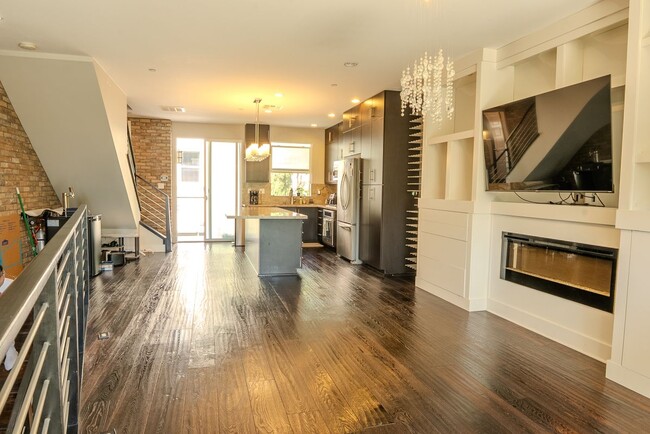 Foto del edificio - 7870 Civita Blvd