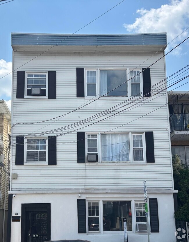 Building Photo - 6119 Jefferson St