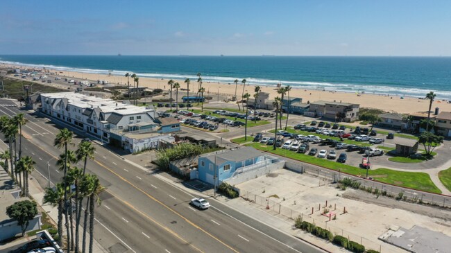 Building Photo - 17165 Pacific Coast Hwy