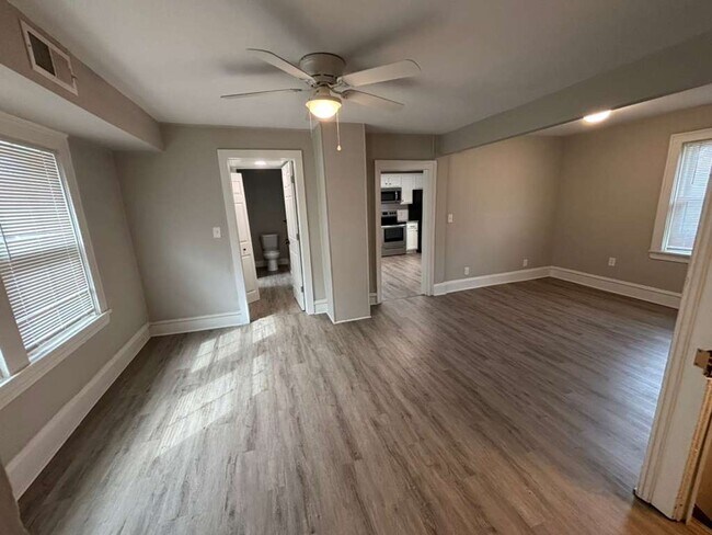 Foto del edificio - 4200 Whitman Ave