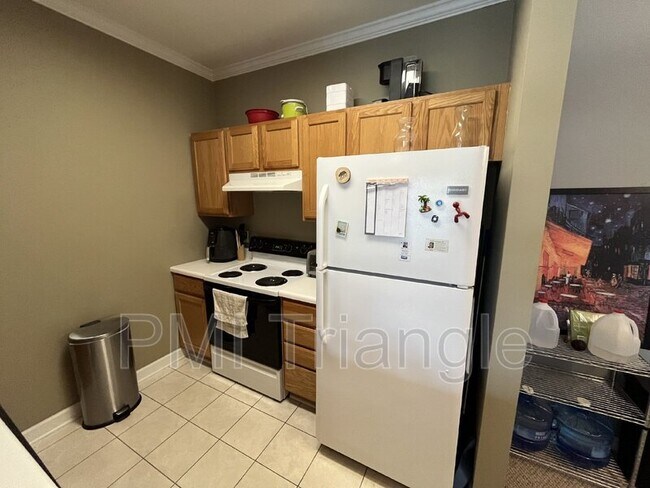 Building Photo - 701 Copperline Dr