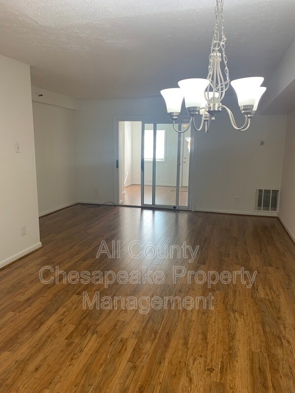 Photo - 333 Sweet Briar Ct Townhome