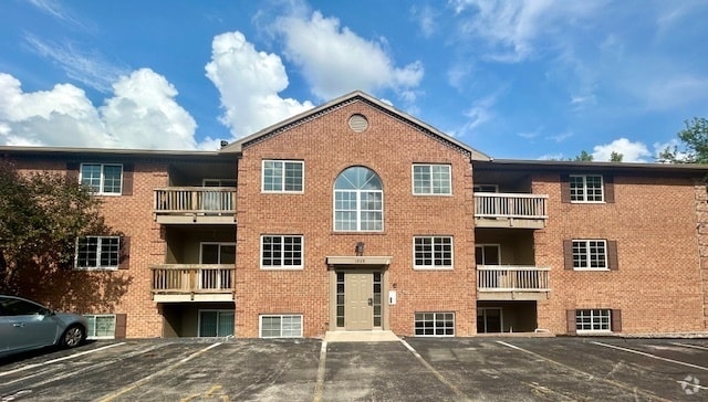 Building Photo - 1625 Gelhot Dr