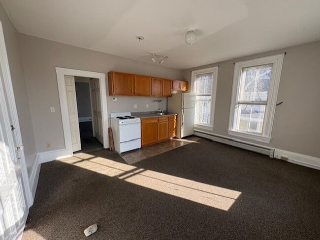 Building Photo - 173 Washington St