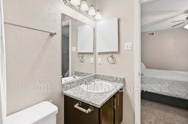 Foto del edificio - 2278 Ridgmar Plaza