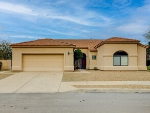 Building Photo - 7659 E Park View Dr