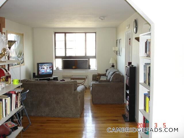 Building Photo - 18 Chauncy St