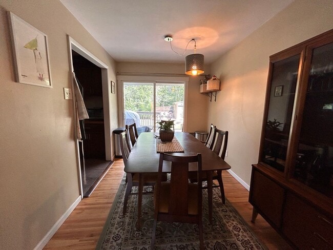 Foto del edificio - $0 DEPOSIT OPTION. CHARMING 3-BEDROOM HOME...