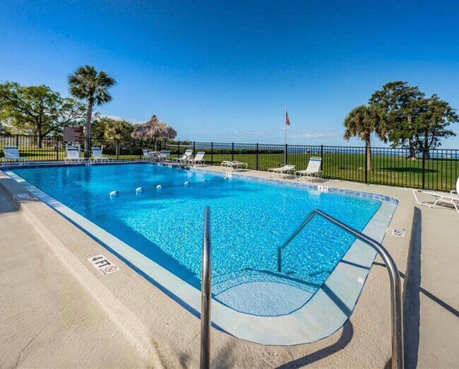 Foto del edificio - 610 Windrush Bay Dr