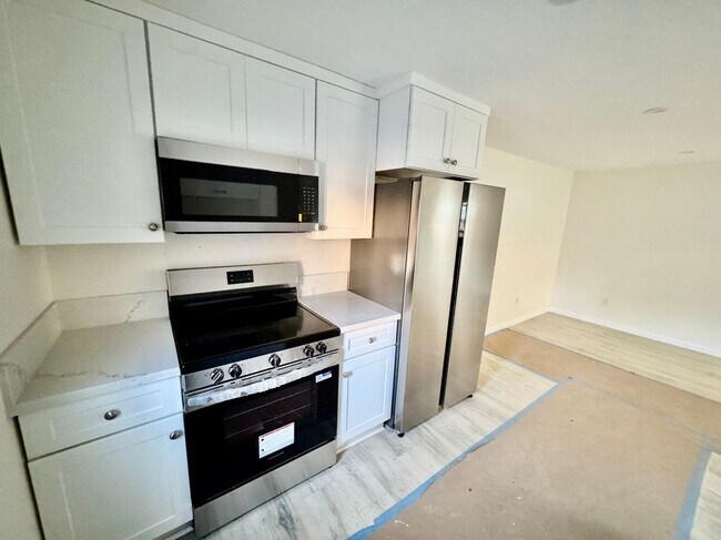 Foto del edificio - 857 W Edgehill Rd