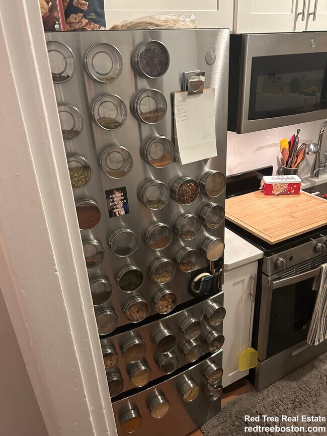 Photo - 583 Beacon St Apartment