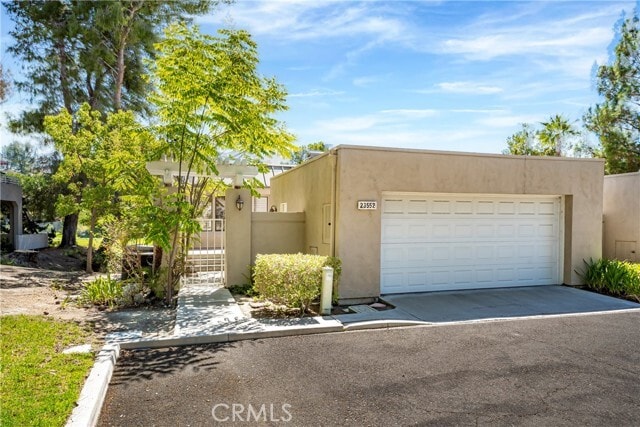 Building Photo - 23552 Bermuda Dunes