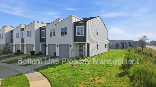 Building Photo - 2000 Titanium Rock Rd